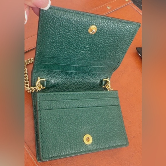 Gucci Forest Green Leather Bag with Gold Accents - Picture 2 of 8